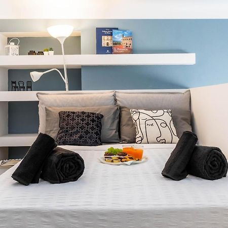 Duomo In 8 Stops Suite Deluxe Loft Milánó Kültér fotó