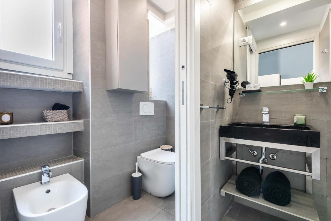 Duomo In 8 Stops Suite Deluxe Loft Milánó Kültér fotó