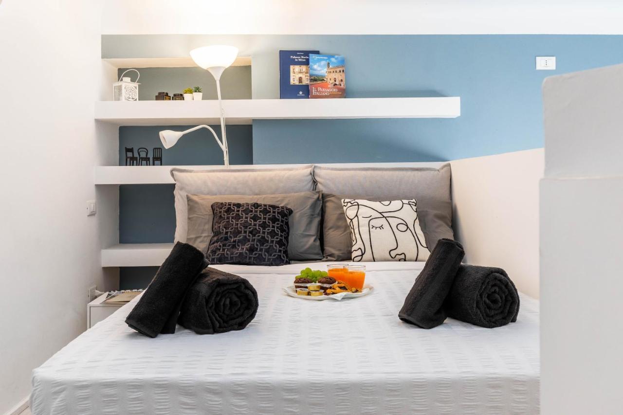 Duomo In 8 Stops Suite Deluxe Loft Milánó Kültér fotó
